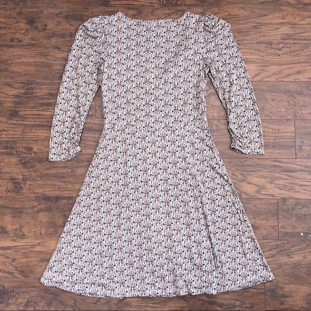 SOLD Peruvian Connection • Lana dress surplice ruched leaf print retro jersey - Picture 10 of 11